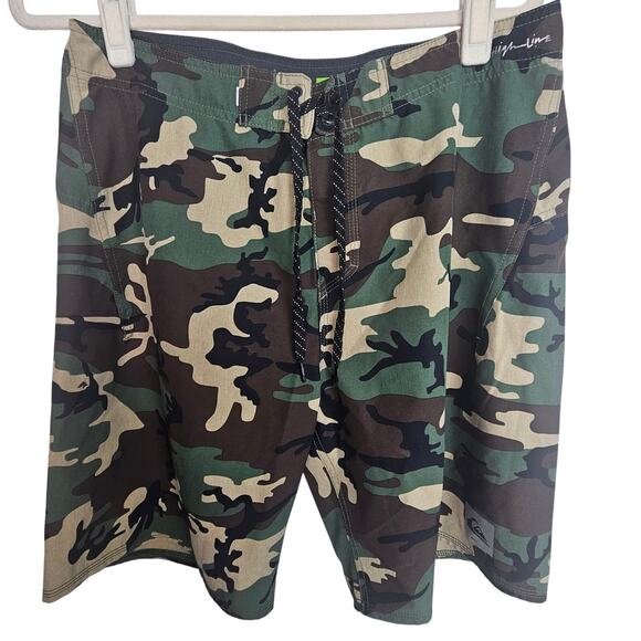 Quiksilver Highline Boardshorts Men 32 Camo Swim Trunks Camouflage 4-Way Stretch - Picture 1 of 8